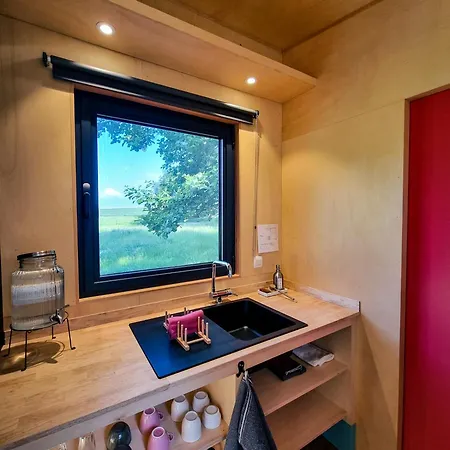 And Slow : Eco-responsible Tiny House Pietrain