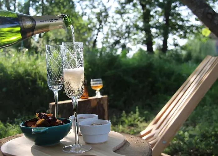 And Slow : Eco-responsible Tiny House Luxe tent Pietrain