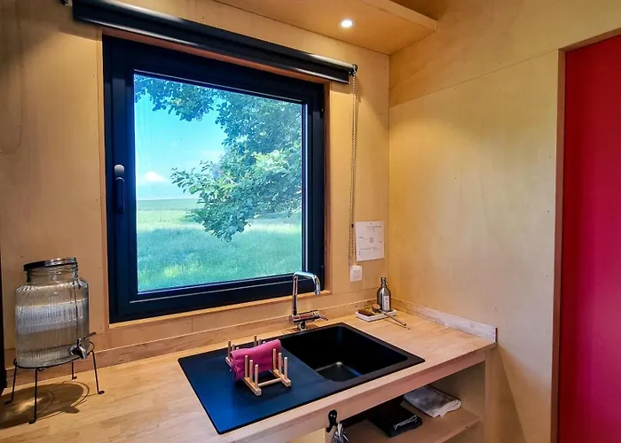 And Slow : Eco-responsible Tiny House Pietrain